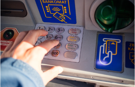 ATM이 사라진다면? 현금 없는 사회의 미래