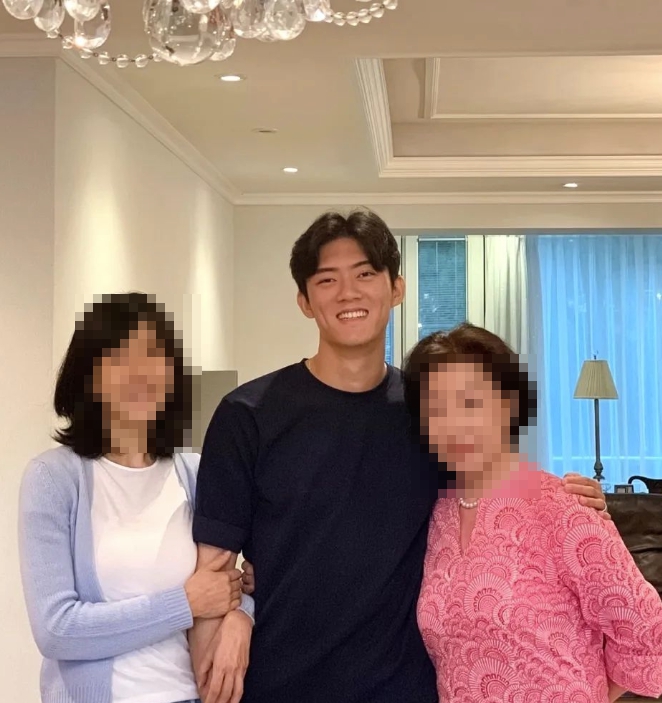 전두환 손자 전재용 아들 전우원 인스타 가족 일가 범죄 폭로 나이 프로필 카톡