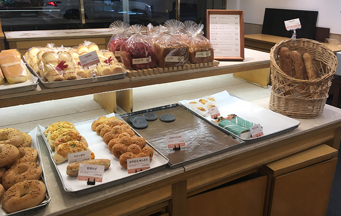 매장-진열-빵3