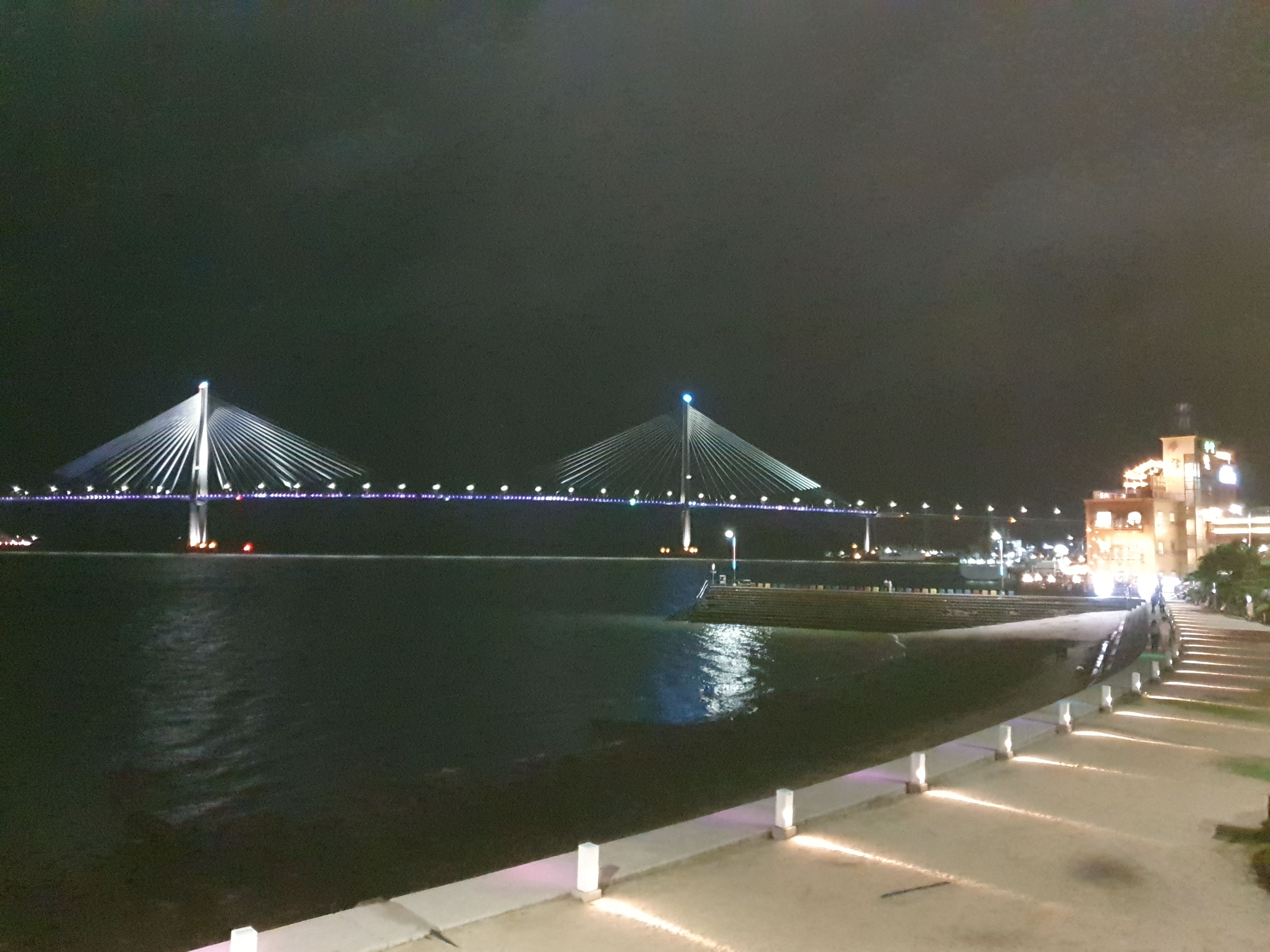 대반동 201 카페