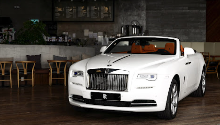 롤스로이스 던 중고차 가격 시세표 연비