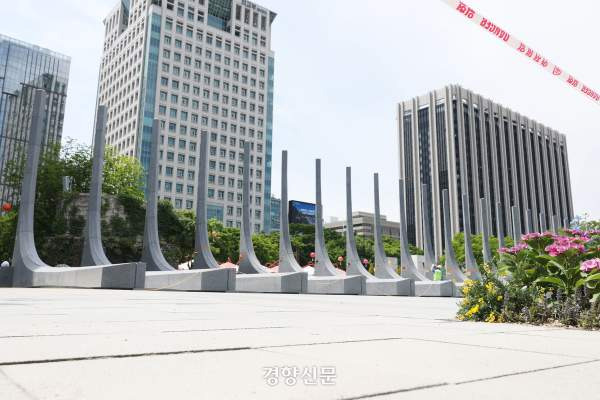 광화문 감사의 정원 완벽 가이드: 예약 방법부터 디자인 논란까지 전문가 분석