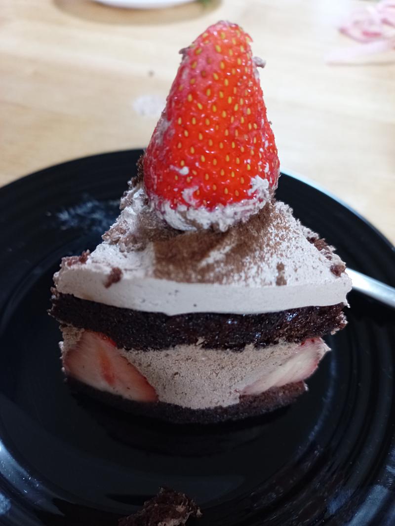 파리바게트 생딸기 초코프레지에 조각