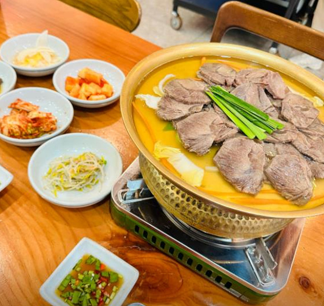 광주 맛집으로 소문난 &lsquo;안유성 식당&rsquo; 4곳 총정리