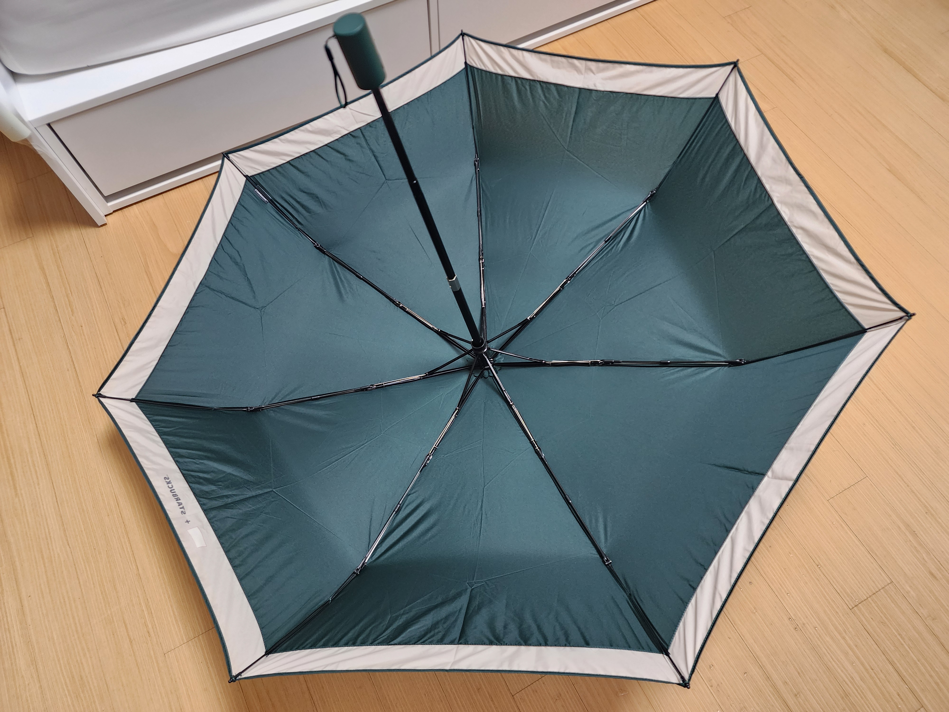 스타벅스-라이트-폴딩우산-프리퀀시-증정품