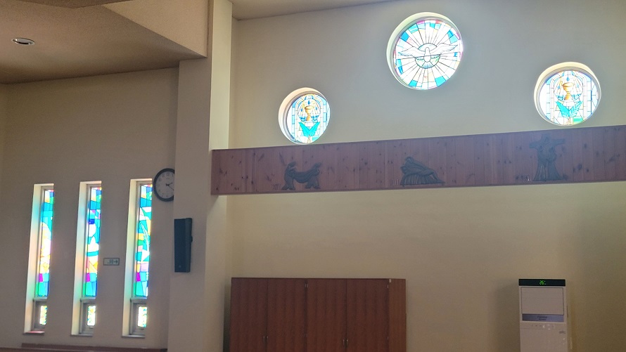 해군중앙성당 스테인드글라스, 십자가의 길 사진