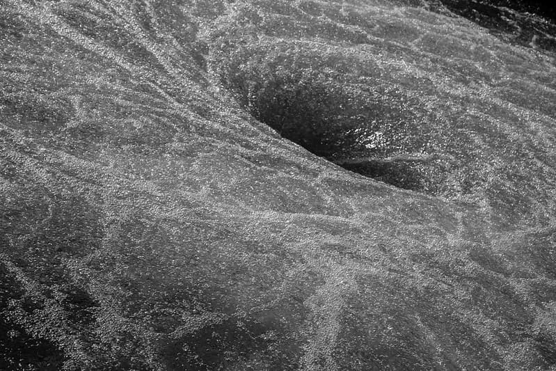 Anish Kapoor, Descension