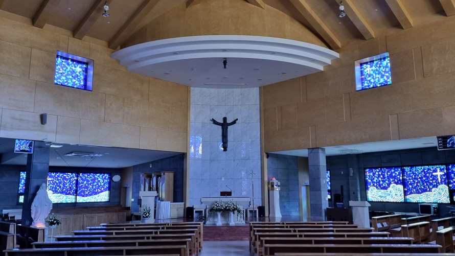 김기량성당 제대, 제단, 십자가 사진