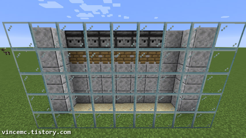 왼쪽 6칸에 피스톤을 설치하고 그 위에 관측기를 설치한 모습