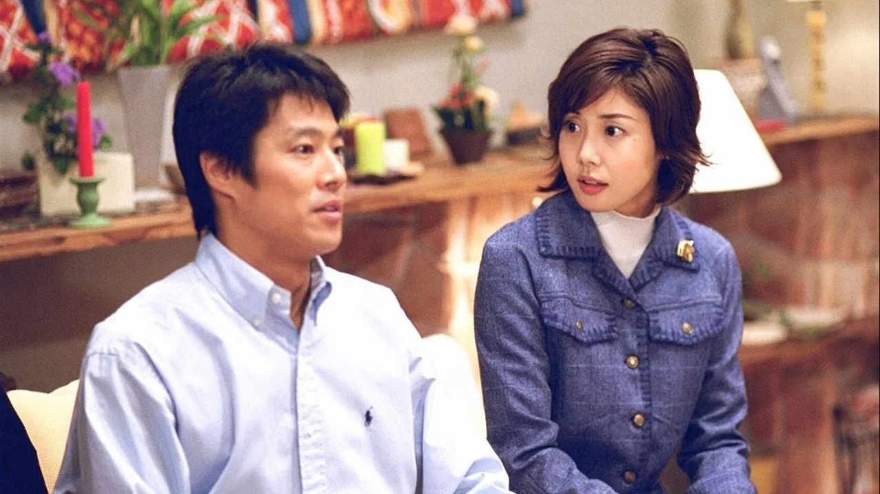 영화 내 사랑 사쿠라코 속 한 장면, 서로를 바라보는 두 주인공의 대화