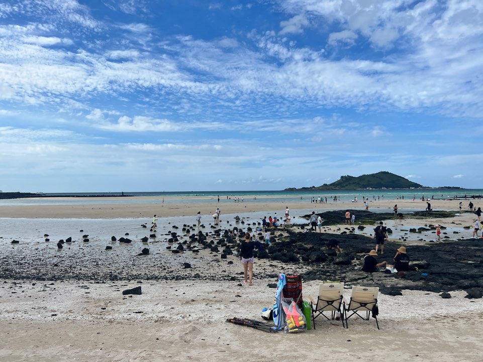 제주도 10월 11월 날씨 가볼만한 곳 항공권 렌트카 여행코스 준비물 기내반입 김포공항