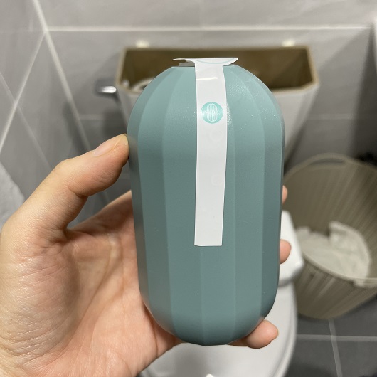 퐁당-변기-세정제-수조에-넣기-전-제품-사진