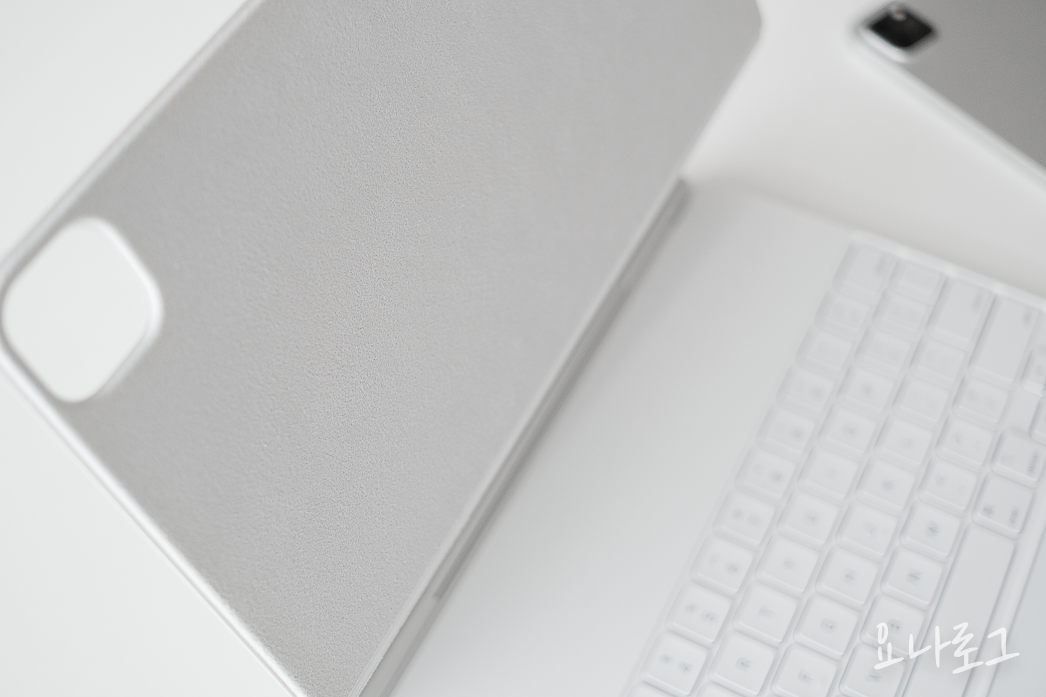 애플제품 애플리뷰 아이패드 아이패드리뷰 매직키보드 매직키보드리뷰 아이패드키보드추천 아이패드에어 아이패드프로 맥북에어 맥북 맥북프로 맥북아이패드비교 매직키보드장점 매직키보드단점 애플제품추천 아이패드추천 아이패드추천 신학기선물 대학생선물