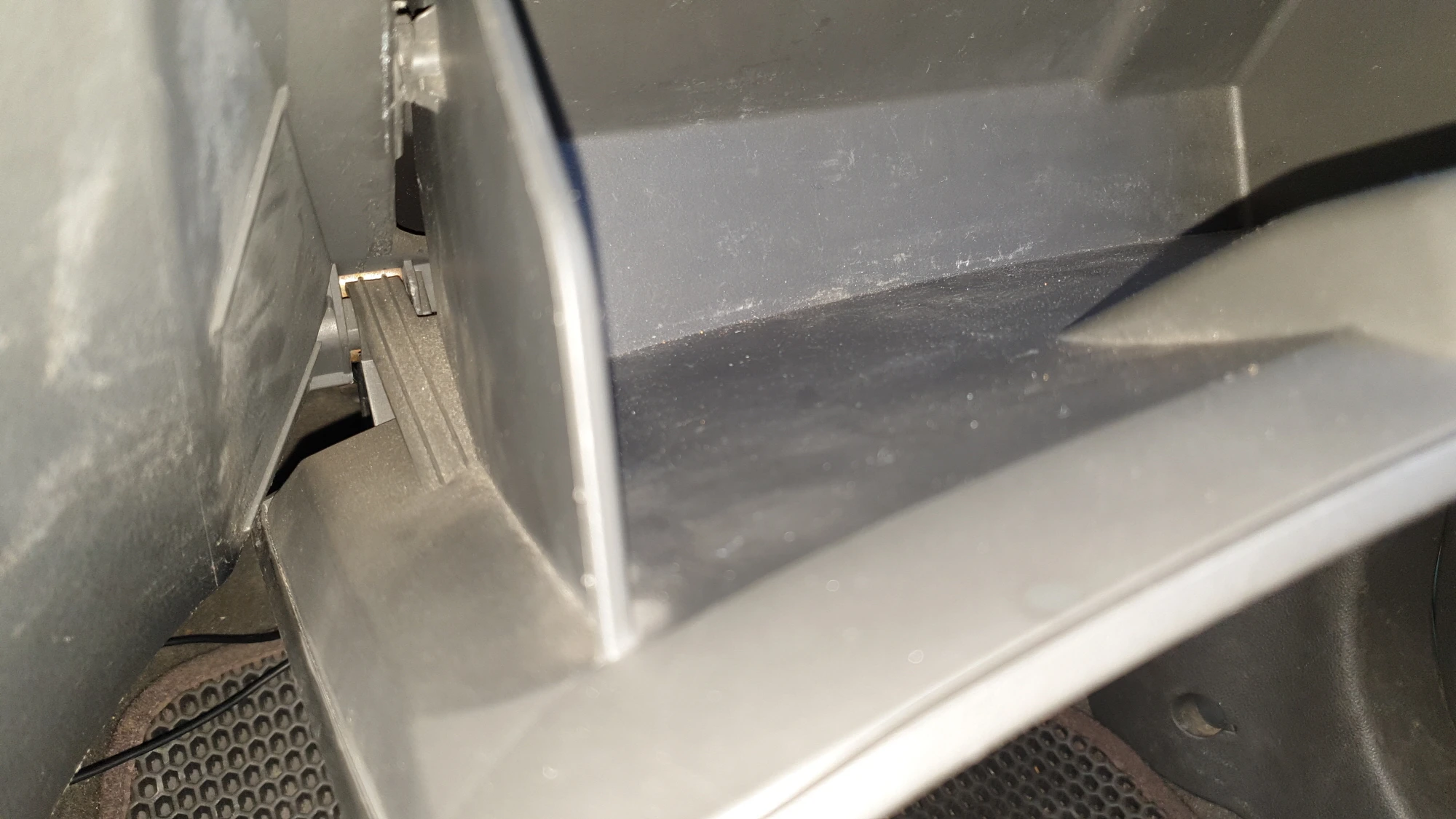 에어컨필터 교체 완료 모습