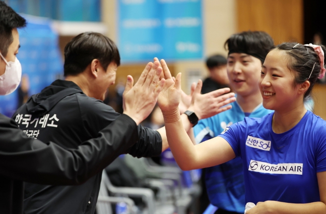 신유빈 2관왕