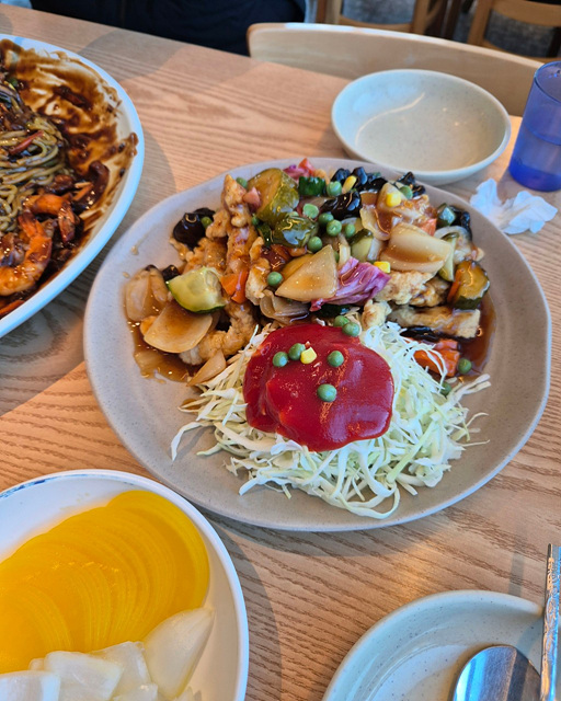 부산 아난티 맛집 기장 현지인추천 부산여행 일등가 풍원장시골밥상집 대게만찬 샤브하루 부산기장본점 아난티 앳 부산 코브 다모임 꼬막한상 더 이스트 인 부산 기장촌집짚불곰장어 본점 한다솥 기장점 용궁해물야채쟁반짜장