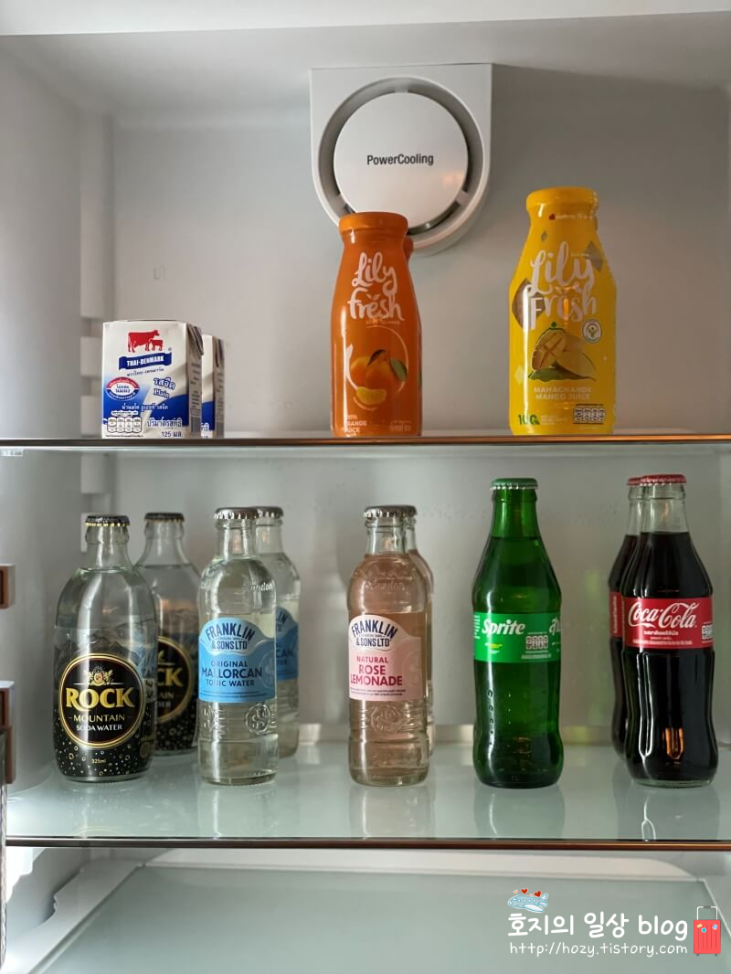 방콕 신돈켐핀스키 그랜드 이그제큐티브 스위트룸 미니바 무료음료