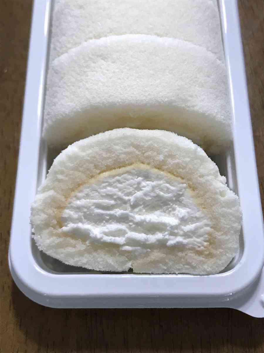 롤케이크 단면