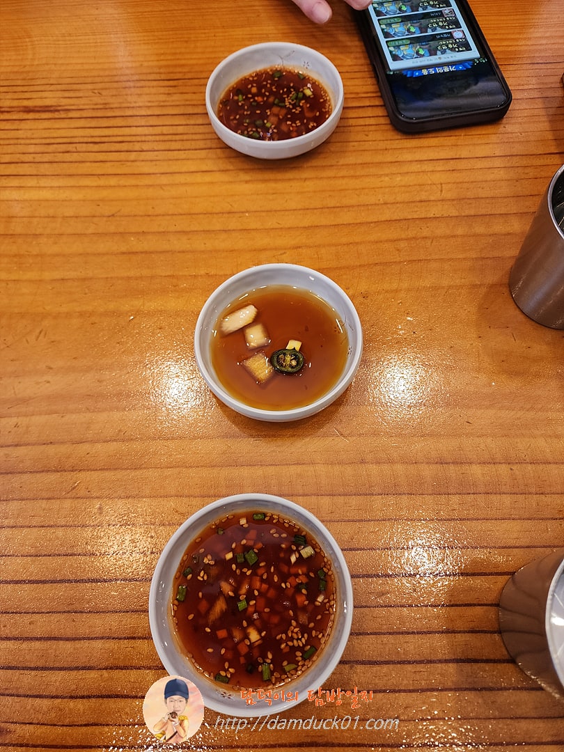 장비빔국수와 굴국밥보쌈 반찬