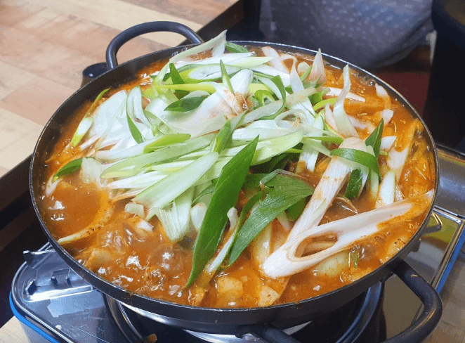 생방송투데이 무한리필 닭볶음탕 닭도리탕 화성