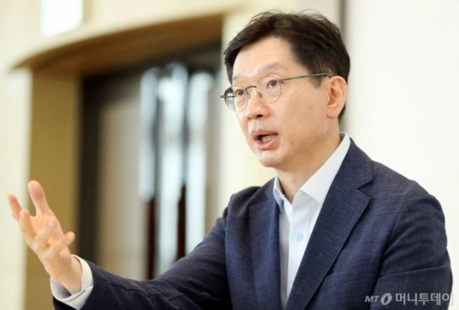 김경수 대통령 정무특보 프로필: 나이 학력 고향 盧 마지막 비서관의 18년 만 청와대 복귀