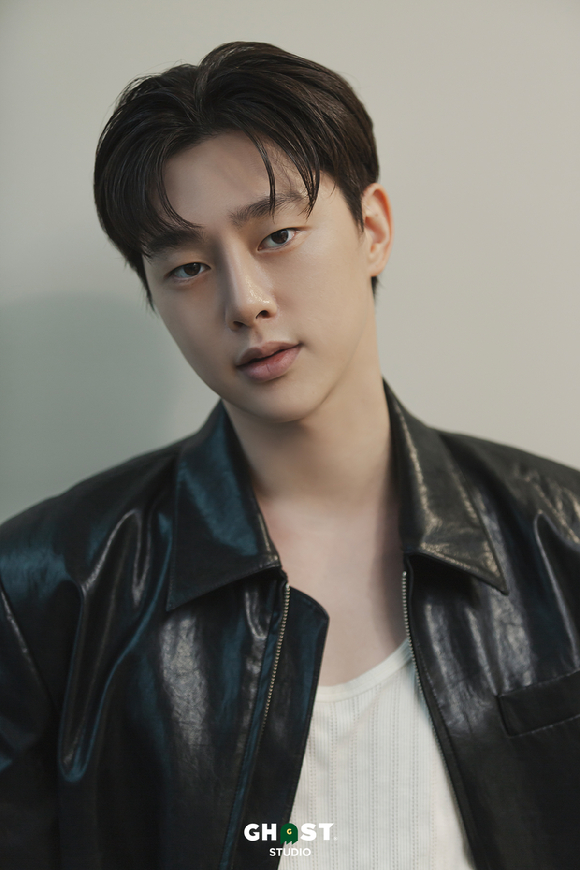 배우 권현빈이 입대한다. [사진=고스트스튜디오]