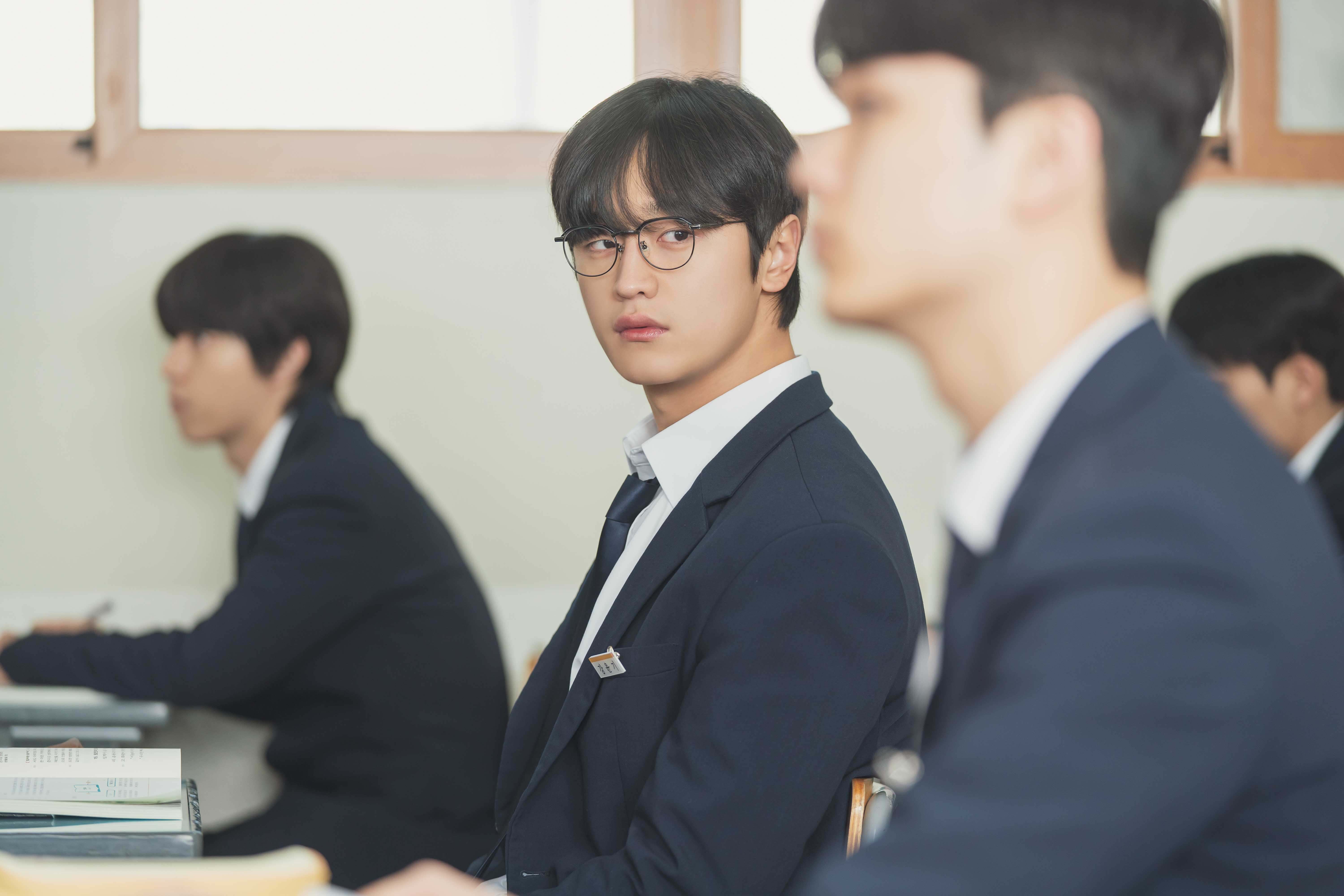 ONE: 하이스쿨 히어로즈