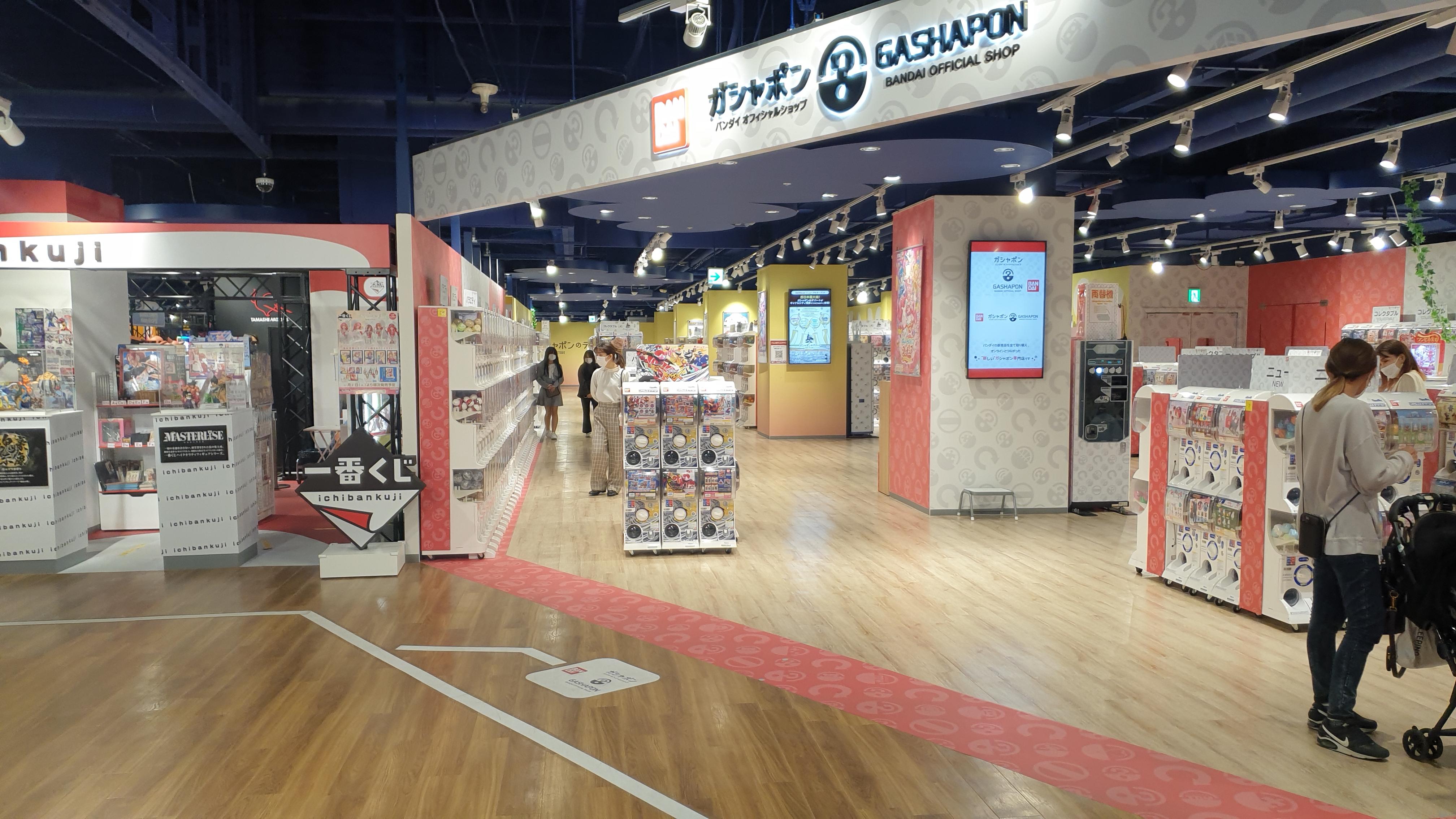 캐널시티 하카타 내 반다이몰 입구