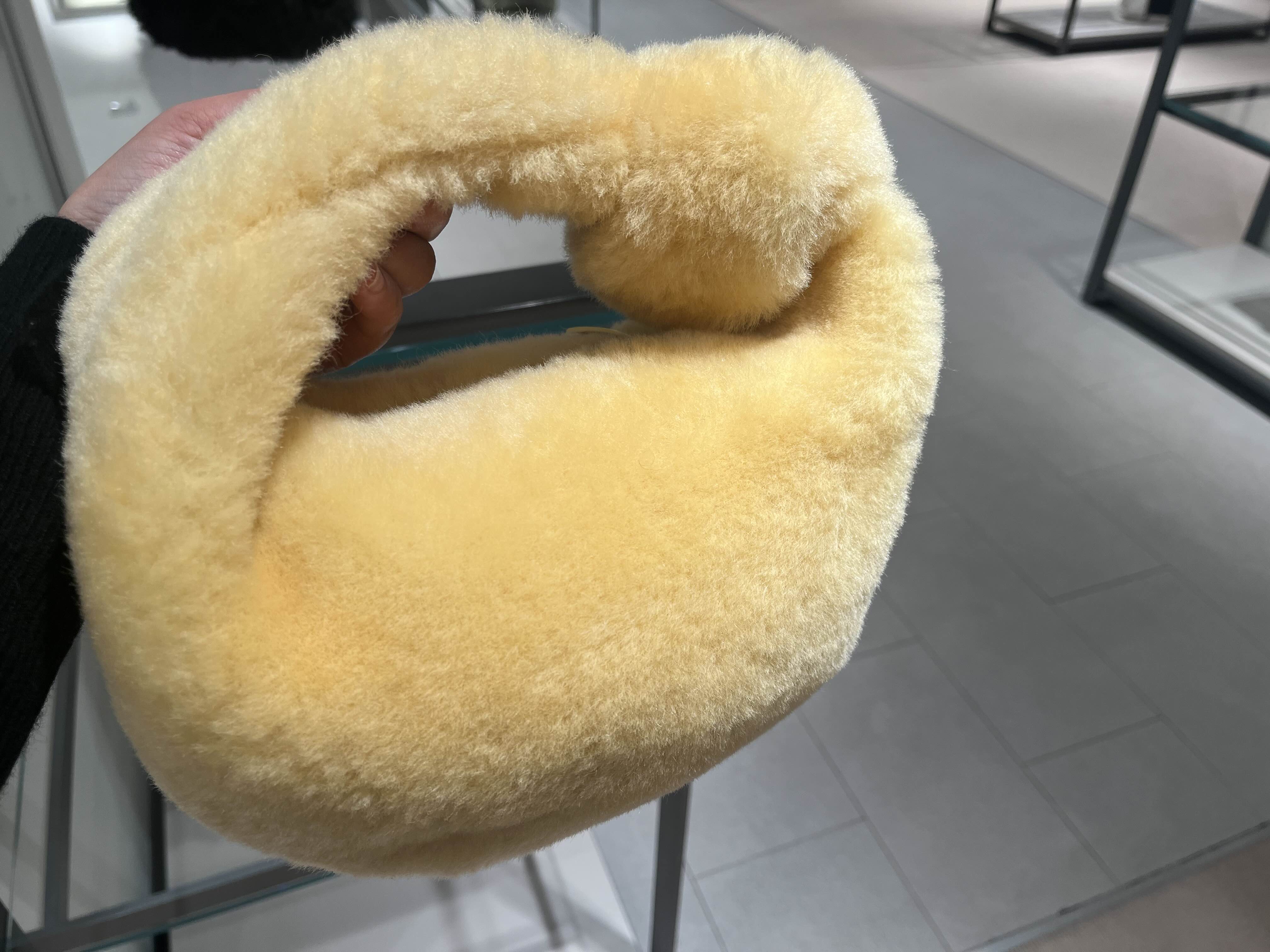 더몰 아울렛