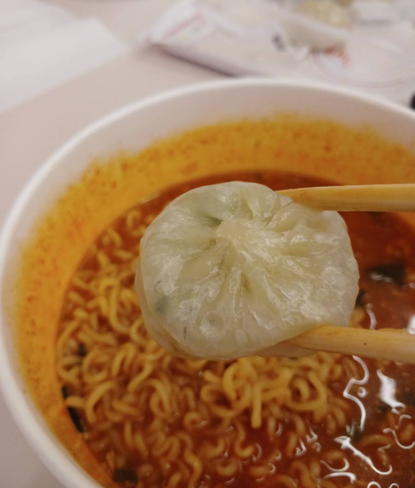 라면가게 만두 한개