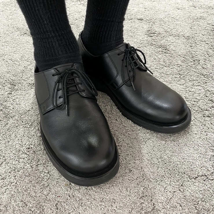 메모러블 러프 더비 착용 사진