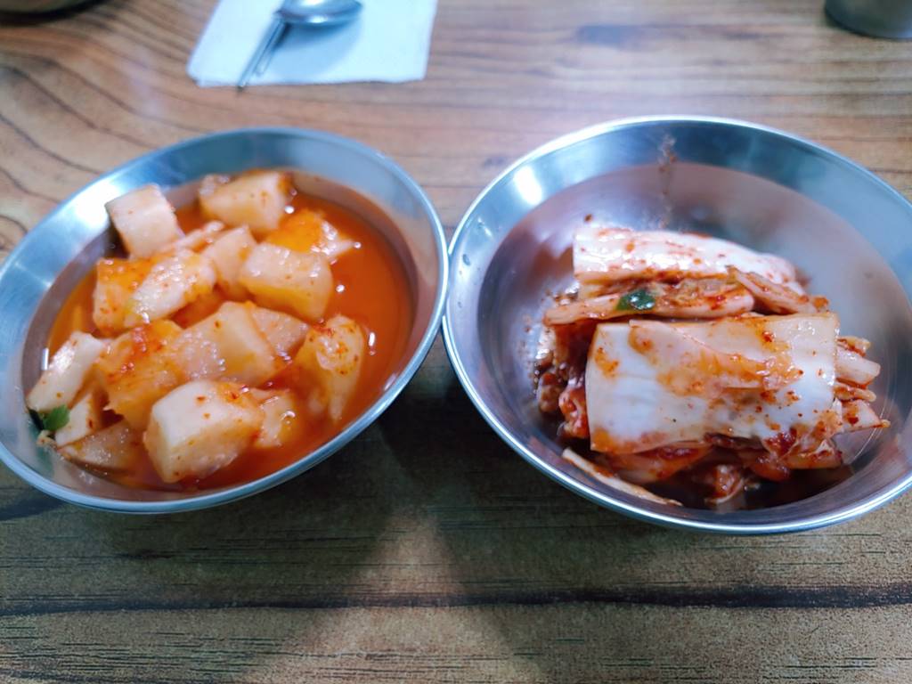 서부순대집 반찬 김치