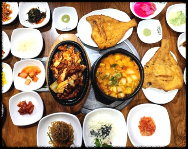 [가격파괴 Why] 20가지 반찬+된장찌개+메인 요리를 제공하는 전주식당
