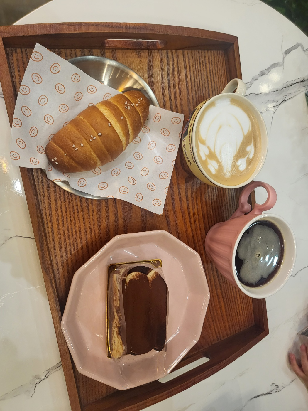 청주 죽림동 카페 (빈센트마퀴스)