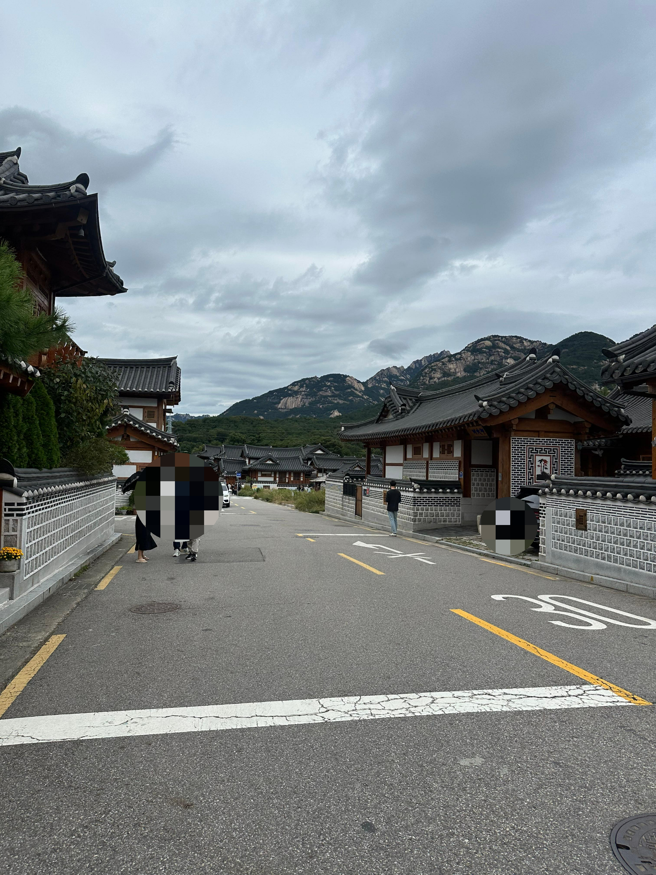 서울 은평한옥마을&amp;진관사 여행(서울에서 만날 수 있는 한옥마을, 북한산 풍경, 공기 짱 좋음, 가족 나들이 산책 장소 추천, 대중교통 편리, 맛집 및 카페 추천, 상당히 넓음, 한복 대여, 은평역사한옥박물관)