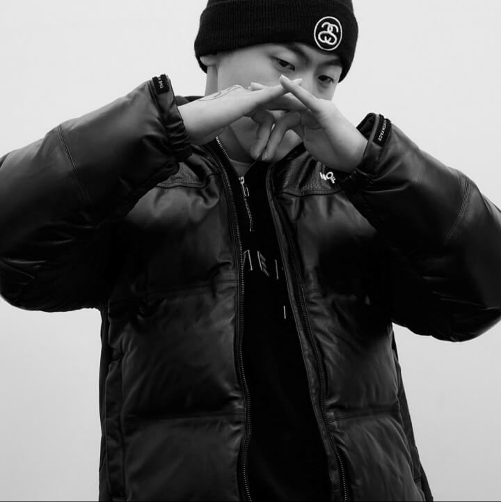 임플란티드-키드-핸드사인