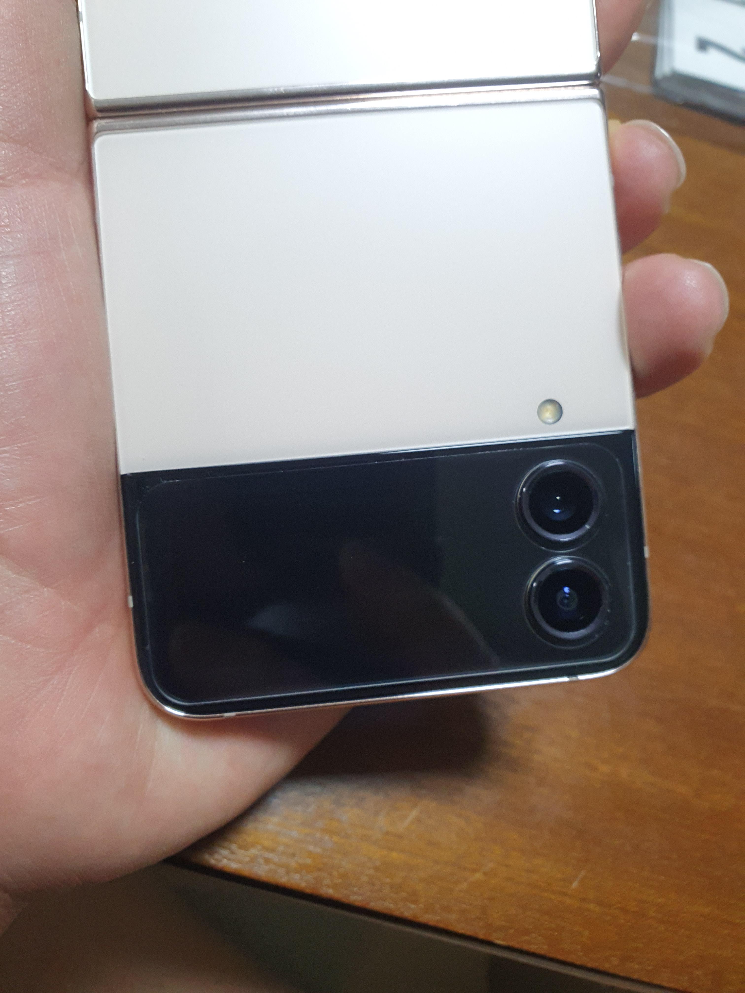 붙이면, 이렇게 이쁘게 붙습니다.