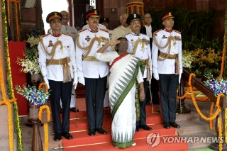 인도 대통령 드라우파디 무르무 프로필 여자 대통령 정보