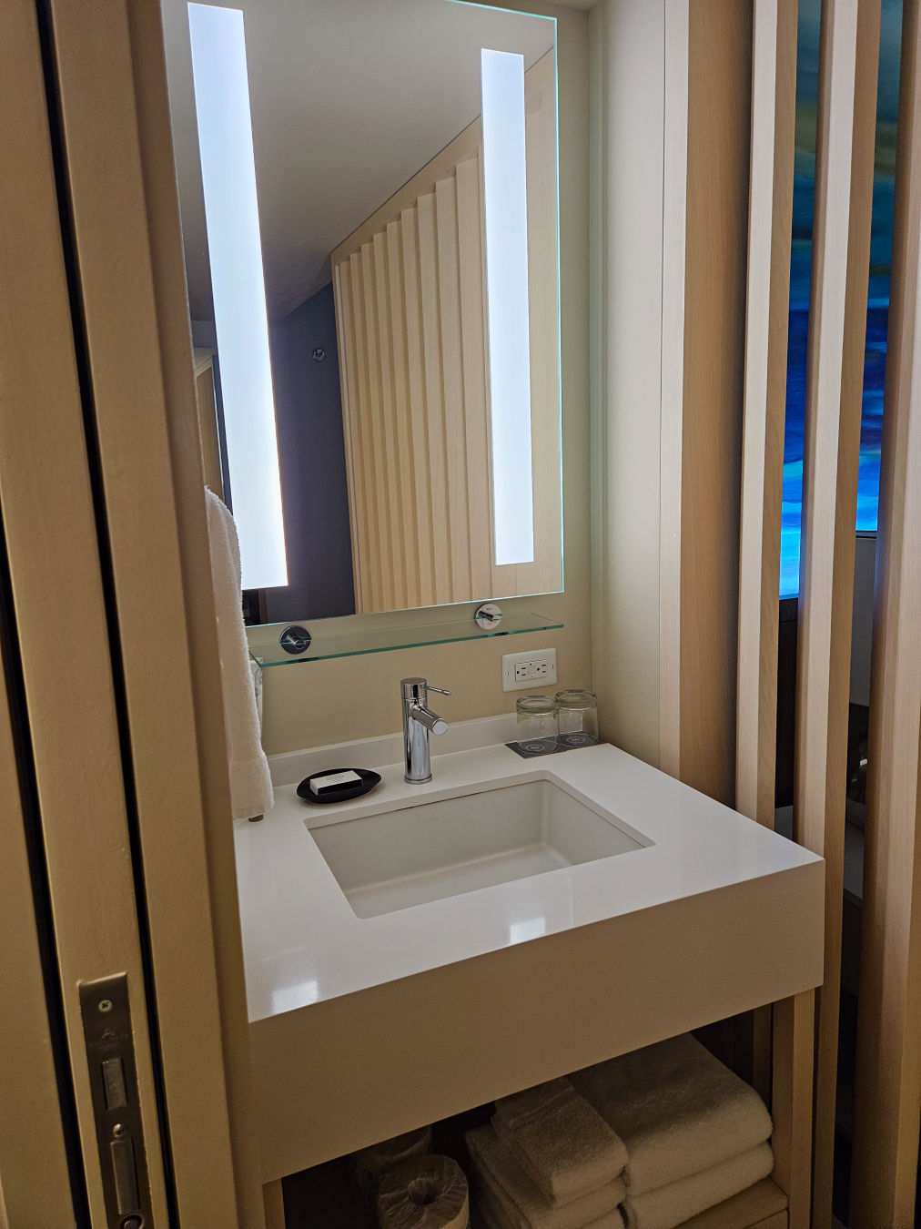 하와이 쉐라톤 와이키키 샤워실