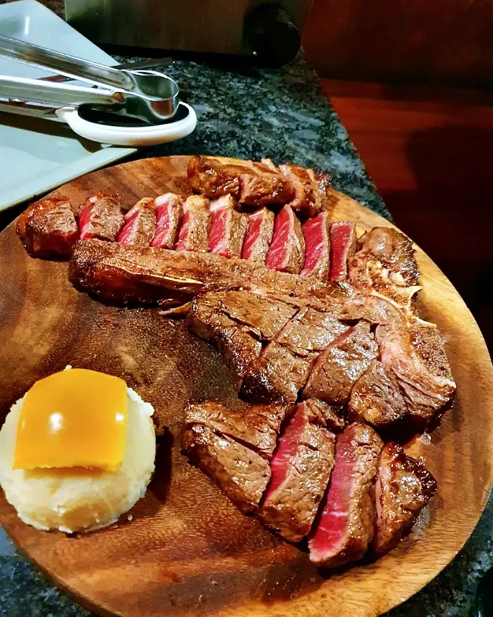 줄서는식당 44회 박소현 티본 스테이크 한우 된장솥밥 해물짬뽕 신당동 맛집 권율 추천 소개