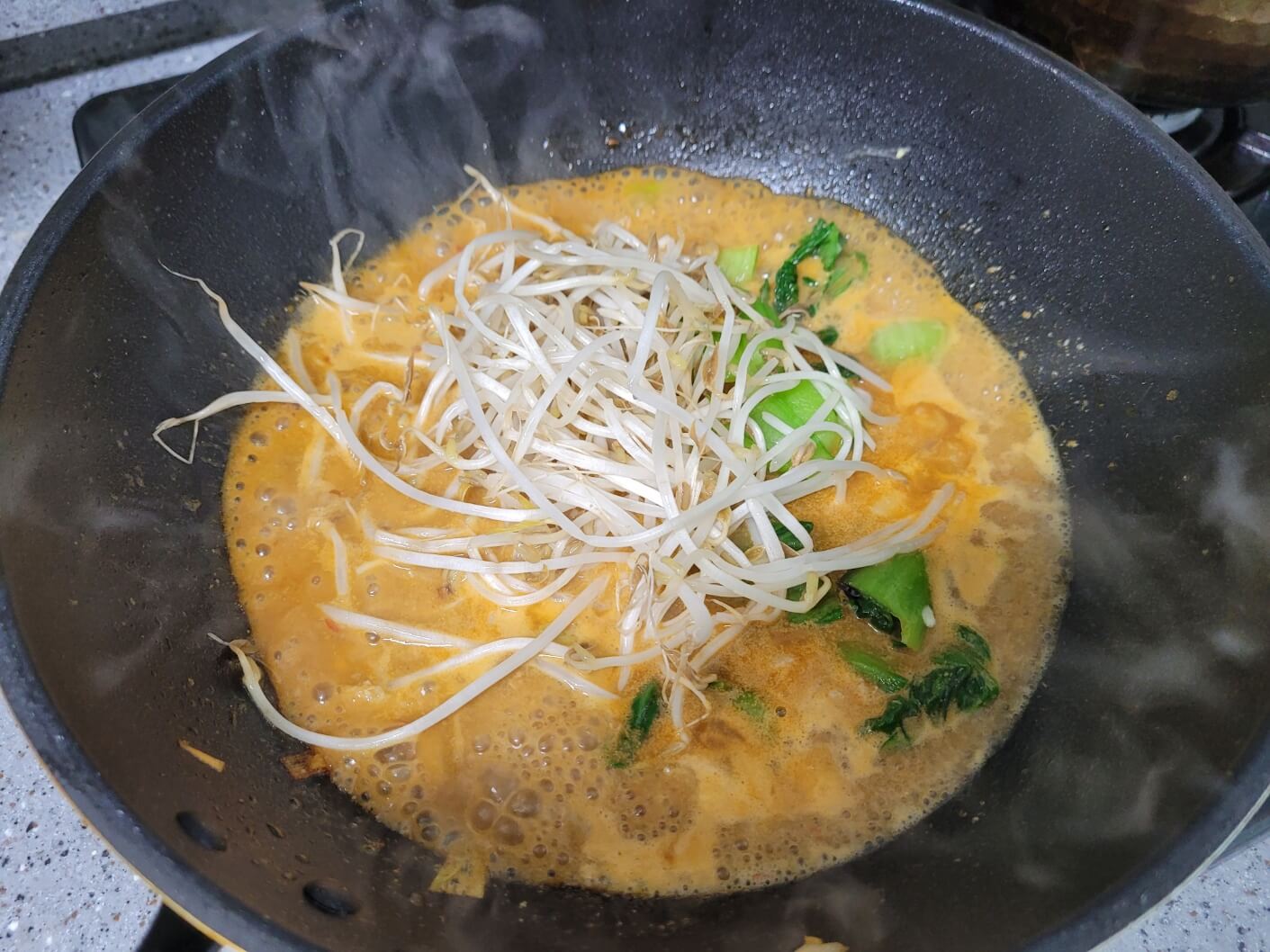 국물에 야채넣기