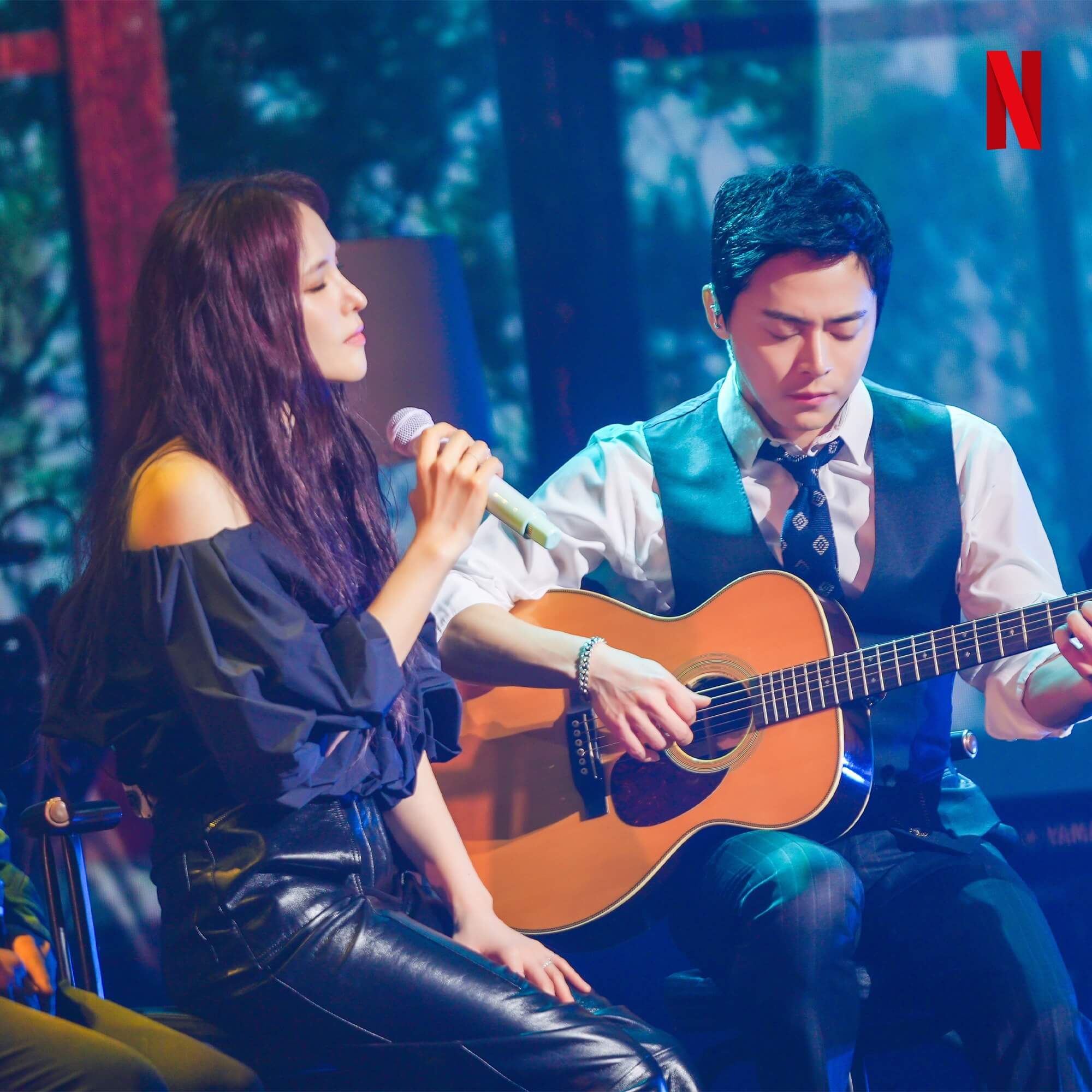 신인가수 조정석 샴페인