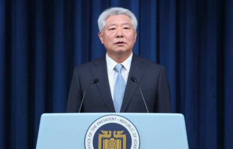 김홍일