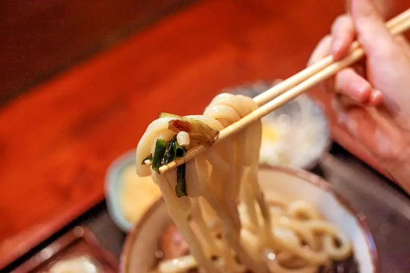 줄서는식당 계란 장어덮밥, 한우곱창덮밥, 숯불갈비 냉우동 맛있는 식당 잠실 송리단길 우동 돈부리 맛집 소개