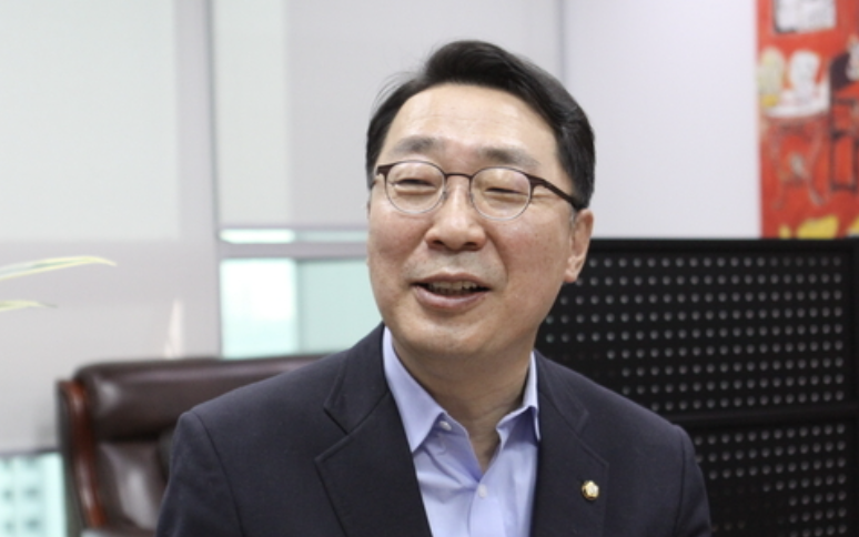 윤영찬 인터뷰