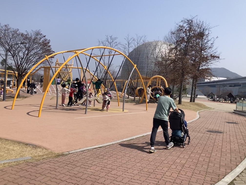 패밀리 창작 놀이터