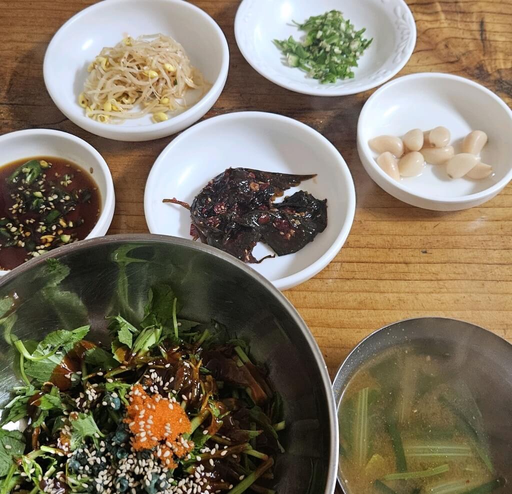 생방송투데이 외국인의 밥상 충북 영동군 황간 다슬기 국밥 맛집 원조동해식당 생방송투데이 3775회