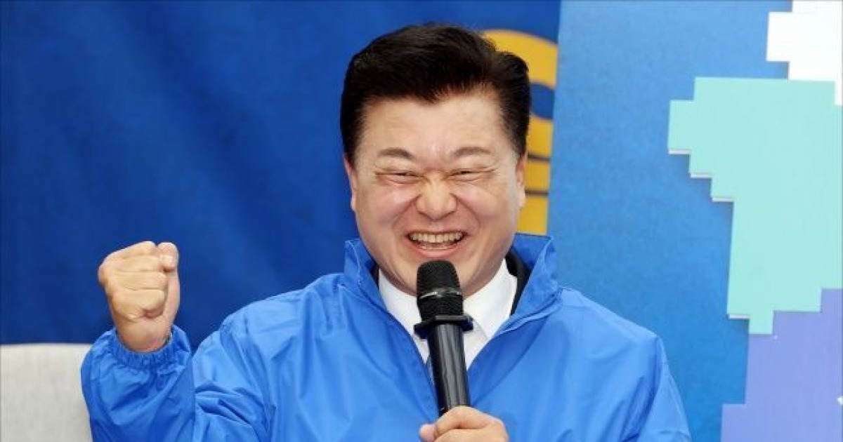 신용한 충북지사 압수수색