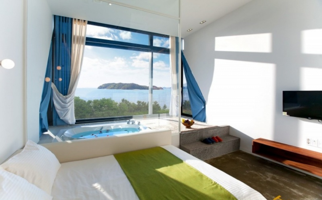 빠체펜션 A동 102호