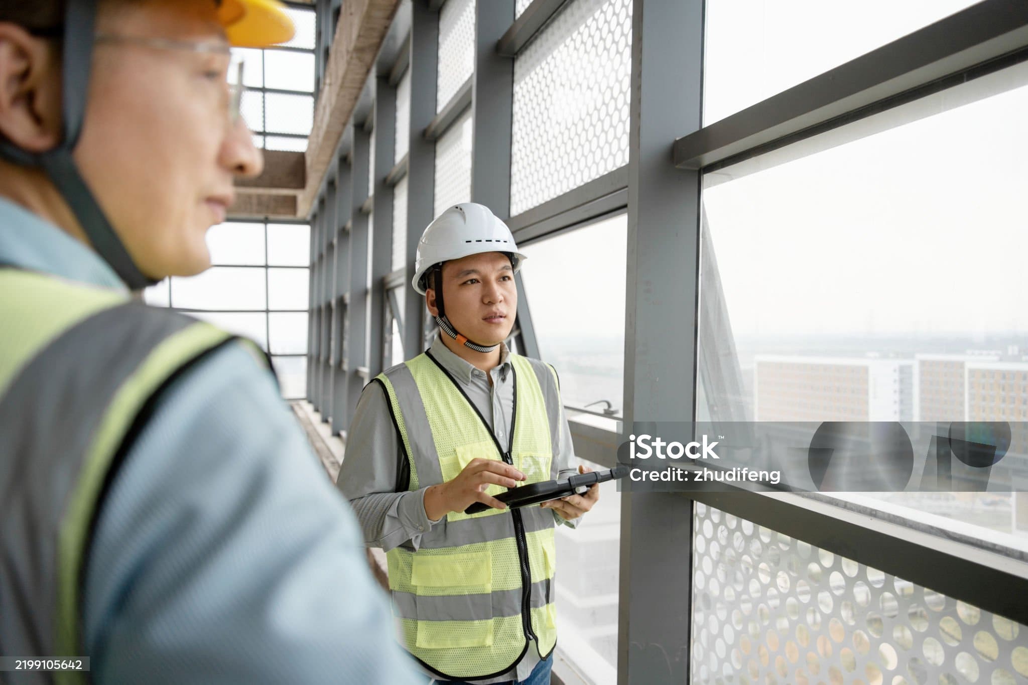 건물 외관 및 외부 구조물 점검